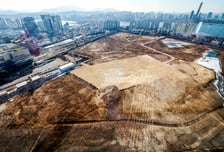 성대야구장부터 용산까지…첫 삽 뜨기조차 어려운 '영끌 공급'