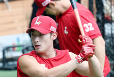 '36.6도 폭염' 인천은 야구 강행? 사령탑 "최대한 햇빛 보지 않도록"→SSG 선수단 자발적 야외 훈련 [인천 현장]