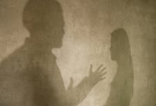 부모 집 비운 사이 친동생 성폭행한 20대 남성...징역 5년에 항소