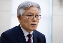 "9급 초임 월 300만원"…인사처, 지역가산점·5급 조기승진 추진