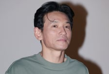 "살려줘 그만 연락" 황정민, 스토커에 빌었다…'60차례 발신 전화' 진실