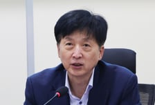 "스튜어드십코드로 '주가 누르기' 방지"...與, 이달말 토론회서 대책 논의