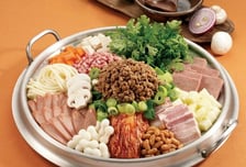부대찌개·보쌈 프랜차이즈 놀부, 기업회생 신청