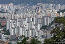 등록임대도 세금 더..."싸게 살던 집, 팔리면 어떡해" 세입자 불똥