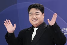 "소변 실수한 속옷 손빨래"…휠체어 탄 학생 챙긴 공익, 김규원이었다