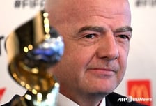 '두 동강 난 세계 축구계' 고개 숙인 FIFA vs 날 선 UEFA... 인판티노 사과에도 "월드컵 보이콧 유효"