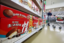 "오리온, 전지역 성장으로 주가 회복…목표가 16만원"-신한