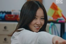'유부녀 킬러' 공효진, 총 들고 안방극장 완벽 저격