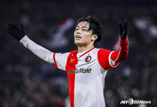 "EPL 병 단단히 걸렸는데' 日 득점왕 굴욕, 현실은 "오퍼 없다"... 소속팀은 "326억 벌게 튀르키예로 가라" 등 떠밀어