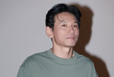 "황정민은 엄벌 탄원"…'스토킹 혐의' A씨, 벌금 1000만원 구형