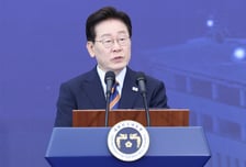 李대통령 "보이스피싱 어디에 숨어 있든 끝까지 추적…반드시 법 심판"