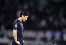 교체 규정도 몰랐고, 막판엔 강원 선수 밀려 넘어져도 '노파울'... 日도 주목한 감바전 '판정 논란'