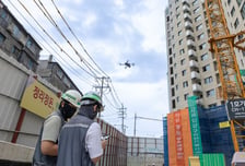 "복잡한 건설 현장 한눈에"…매주 드론 띄워 시공오류 막는다