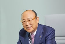 김승연 한화 회장, 사재 30억으로 6만9000명 임직원 보양식