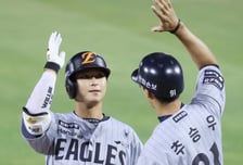9회말 2사에 3-3 동점→노시환 안타+폭투+허인서 역전타' 한화, 연장서 4-3 진땀승... '두산 5연승 저지' [잠실 현장리뷰]