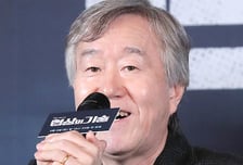 '하얀거탑·밀회' 안판석 감독, 뇌출혈 투병 끝 별세… 향년 64세