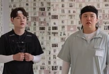 '친일파 후손' 난리 중에…국가유공자 후손 식당 돈쭐 하러간 가수