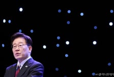 李 대통령 '3대 청사진' 후속…통일부, '북한은 주적' 표현 대체 공론화