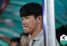 '역대급 응원'→이젠 '야유 세례'로, 친정 수원과 맞붙는 박건하 감독 "묘하다... 어색하기도 해" [수원 현장]