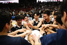 '광복절에 완패' 韓 농구, 'NBA 리거 총출동' 日에 '20점 차 대패'... 마줄스호 '1승 4패째'