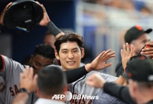 '드디어' 이정후 한 이닝에 2안타 폭발! 3출루 펄펄 '8→7→5→초구' 선구안 빛났다, '13타수 무안타' 부진 완벽 탈출 [이정후 리뷰]