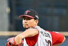 주 2회 등판 무리였나! 7이닝 퍼펙트했던 MLB 112승 투수, KBO 9위팀에 혼쭐→홈런 2방 맞고 5실점