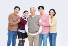 '4만9000원 가족사진' 찍었다 돈 탈탈..."715만원 추가금 폭탄"