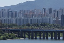 8·3 세제개편에 강남권 '들썩'…서초·강남구, 주민 대응 나섰다