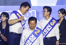 [속보]'민주당 전당대회' 정청래, 국민여론조사서 과반…김민석, 49.3%