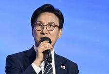 민주당 새 대표에 김민석..."李대통령 지키자" 호남이 승패 갈랐다