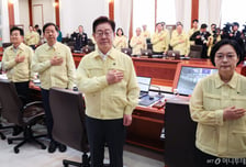 [속보]이재명 대통령 "국군사관학교 창설 준비 흔들림없이 진행해 달라"