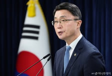 과기정통부, "국가대표 AI '오픈북 테스트' 없었다"…의혹 일축