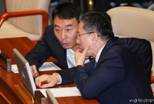 김용민·이성윤, 정성호 법무장관 사의에 "검찰개혁 도움 안 된다"