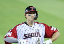 '지독히 안 풀린다' LG 이재원, 햄스트링 미세 손상으로 4주 이탈... 9월 AG 공백기 복귀 가능한가 [잠실 현장]