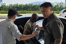 트럼프 '한미훈련 축소' 지시에...국방부 찾은 브런슨 사령관
