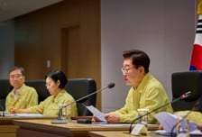 李대통령 "백해무익 정쟁보다 손 맞잡을 때" 정치권 협치 당부