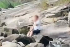 "아직도 90년대서 못 벗어나"...국립공원 계곡서 담배 '뻑뻑'