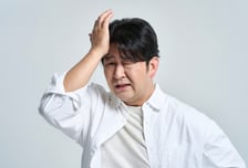 "킁킁, 왜 아무 냄새 안 나지?" …이런 사람, 편두통 위험 19%↑