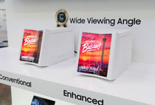 폴더블 '어두운 부분' 없앤다…삼성D, 광시야각 OLED 첫 공개