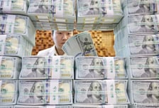 [속보] 원/달러 환율 1300원대로...10개월 반 만에 처음