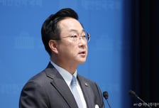 與 "주택공급 속도전 시급…오세훈, 유휴부지 활용 전향적 입장 내길"