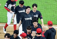 KIA 또 승리! 그런데 '승장' 이범호 감독이 따로 칭찬한 게 있었다 "김도영 3점 홈런으로 승리 확정지었지만..."