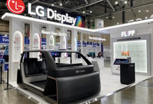 FMM 한계 돌파, 감쪽같은 폴더블… 초격차 굳힌 K-OLED