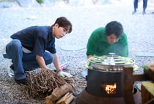 '한국인의 밥상' 최수종X이찬원, 불꽃 튀는 열정의 찰떡 호흡 '가마솥 사투'