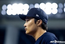 "MLB서 가장 과대평가된 선수" 김하성 보는 싸늘한 시선, 부상 후유증 의구심도 터져나왔다