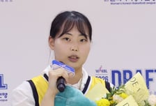 [현장 인터뷰] "단상에선 말 못했지만... 제2의 백지은 되고 싶다" 김성언, 대학 4년 선택 끝 KB서 프로 도전