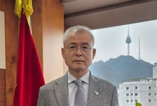 정성웅 대부협회장, '사람 살리는 금융' 동참… 이동철 등 지목