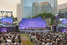 4500명 모였다...신동빈 회장 제안 '롯데 서머 클래식 콘서트' 성료