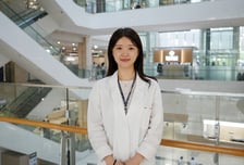 "상복 입은 여성이 CPR"...장례식장서 시민 살린 의인 정체는[오따뉴]