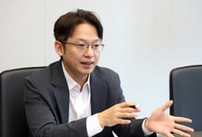 "변동성 구간 이제 시작… 미국 주식으로 분산·장기 투자해야"